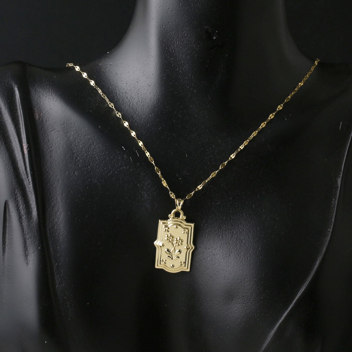 14K Yellow Gold Retro Gemini Zodiac Necklace
