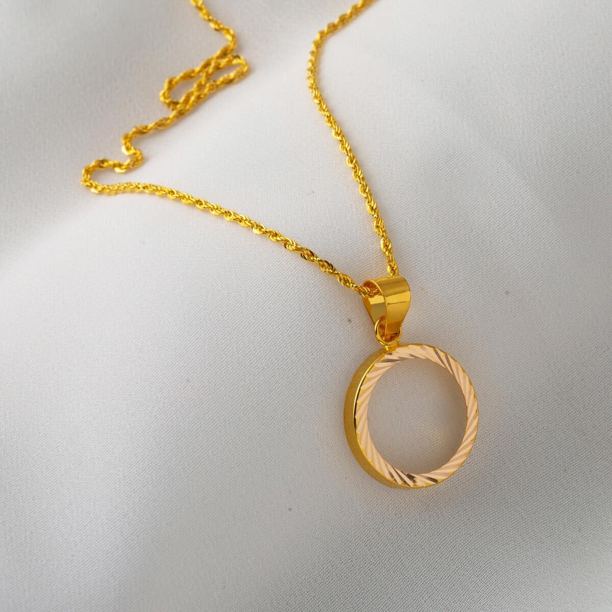14K Yellow Gold Quarter Coin Attachable Bezel Necklace