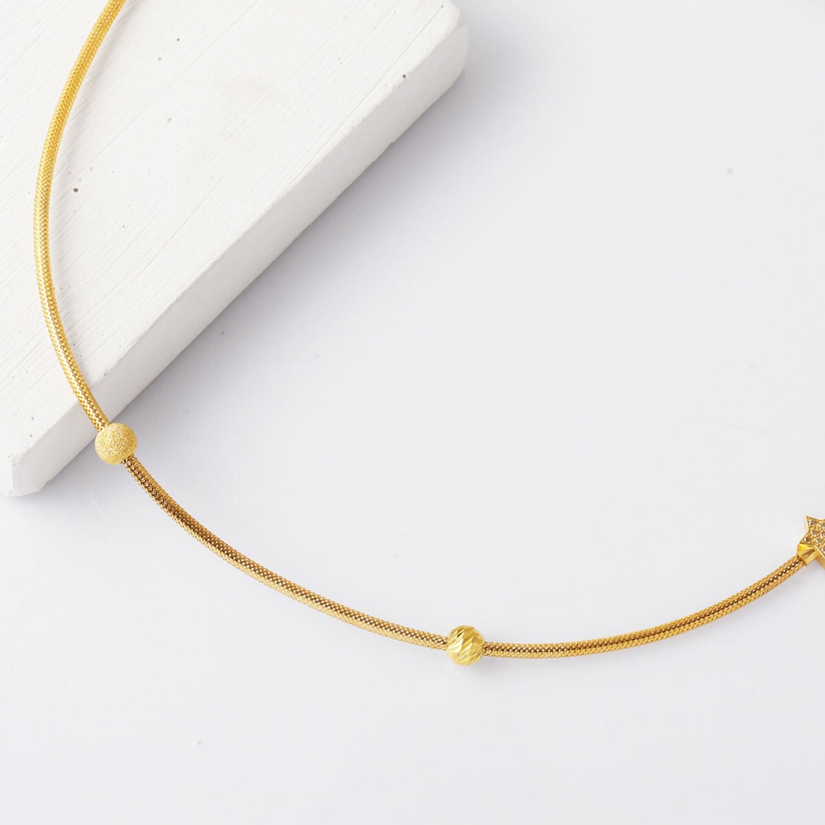 14K Yellow Gold Star Italian Choker Cubic Zirconia Necklace