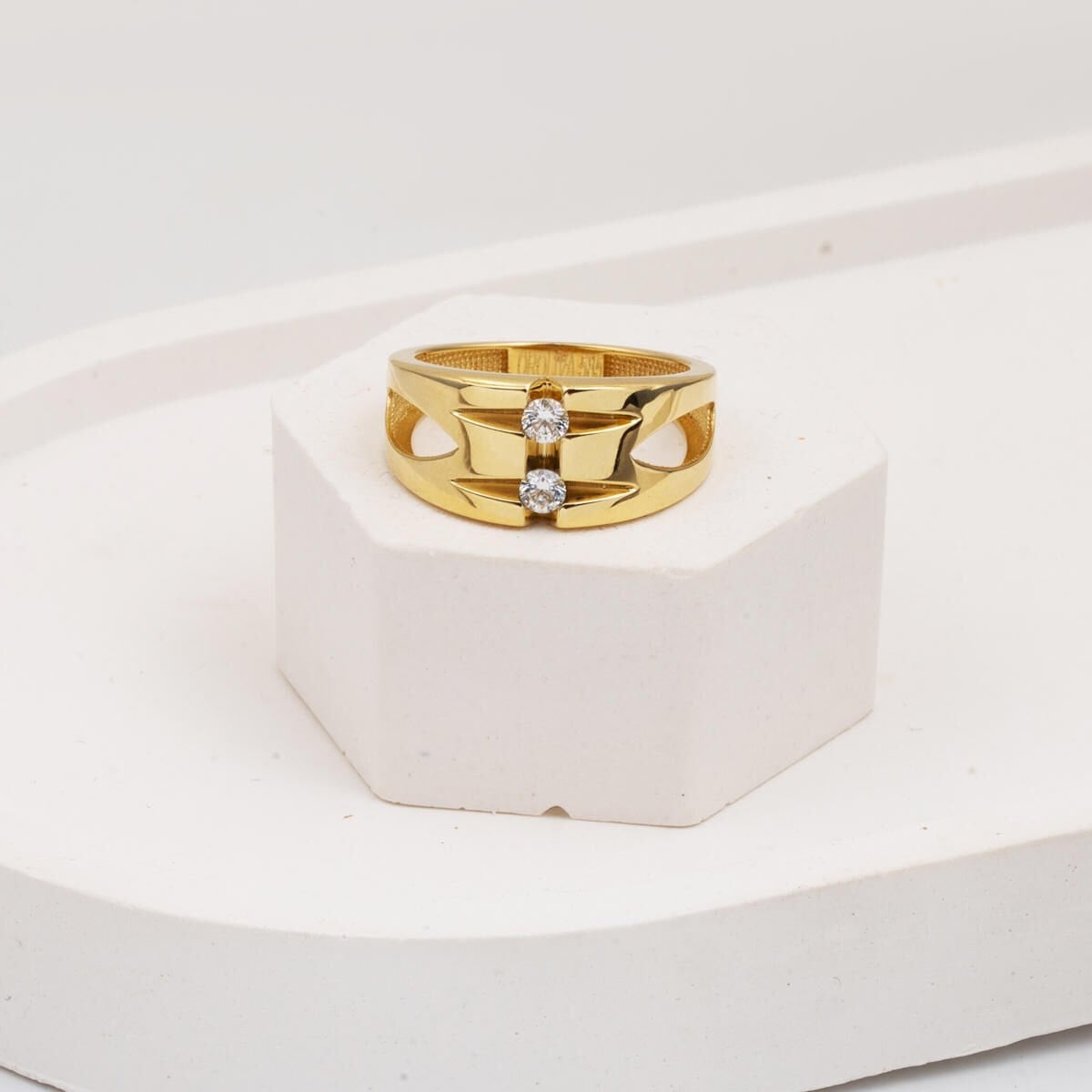 14K Yellow Gold Modern Women's Cubic Zirconia Ring