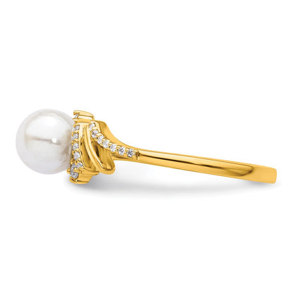 14K Yellow Gold Polished 1/10 carat Diamond and Freshwater Cultured Pearl Size 7 Ring