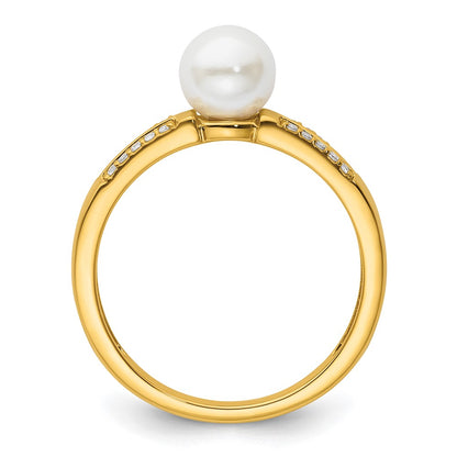 14K Yellow Gold Polished 1/15 carat Diamond and Freshwater Cultured Pearl Size 7 Ring
