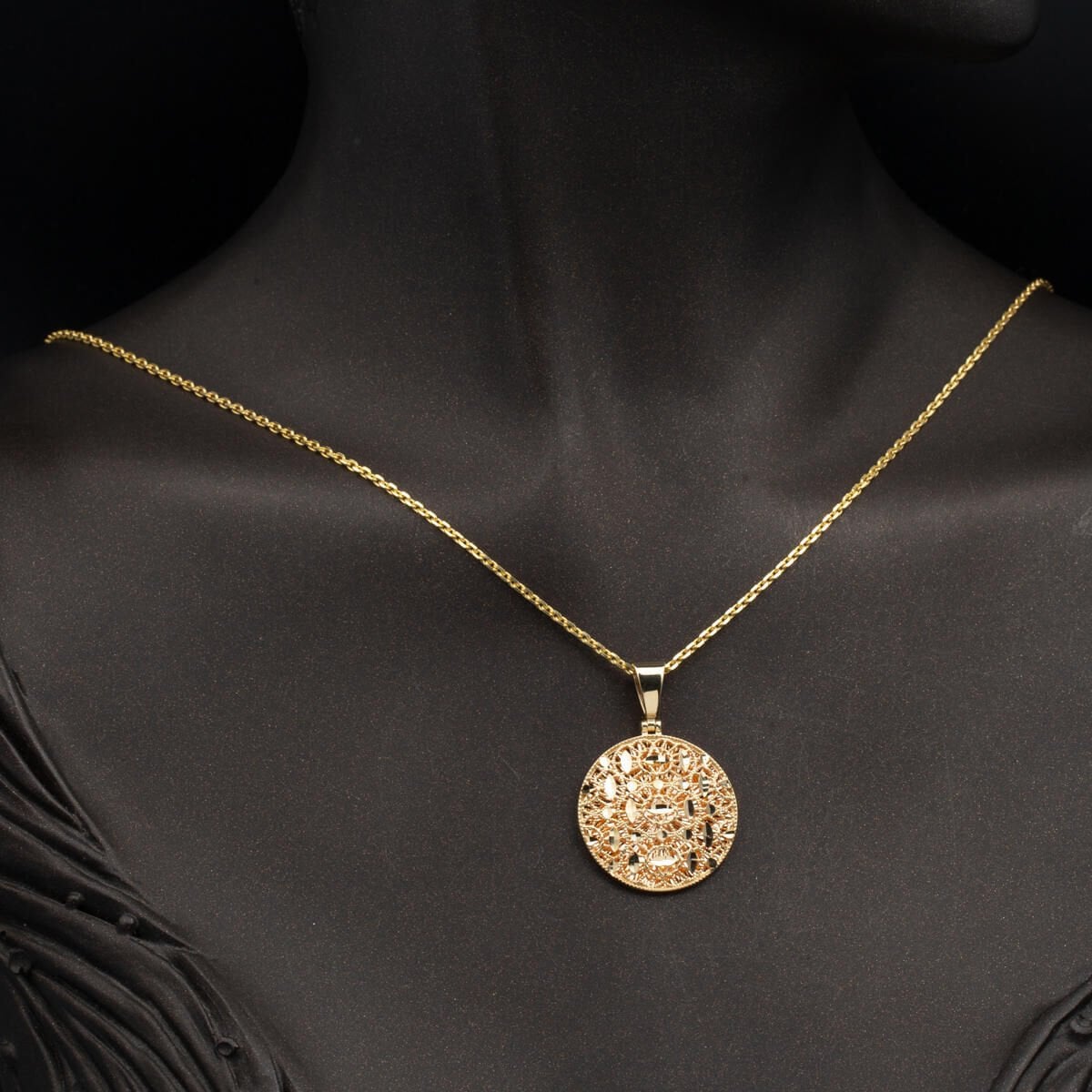 14K Yellow Gold Filigree Necklace and Earrings Jewelry Set