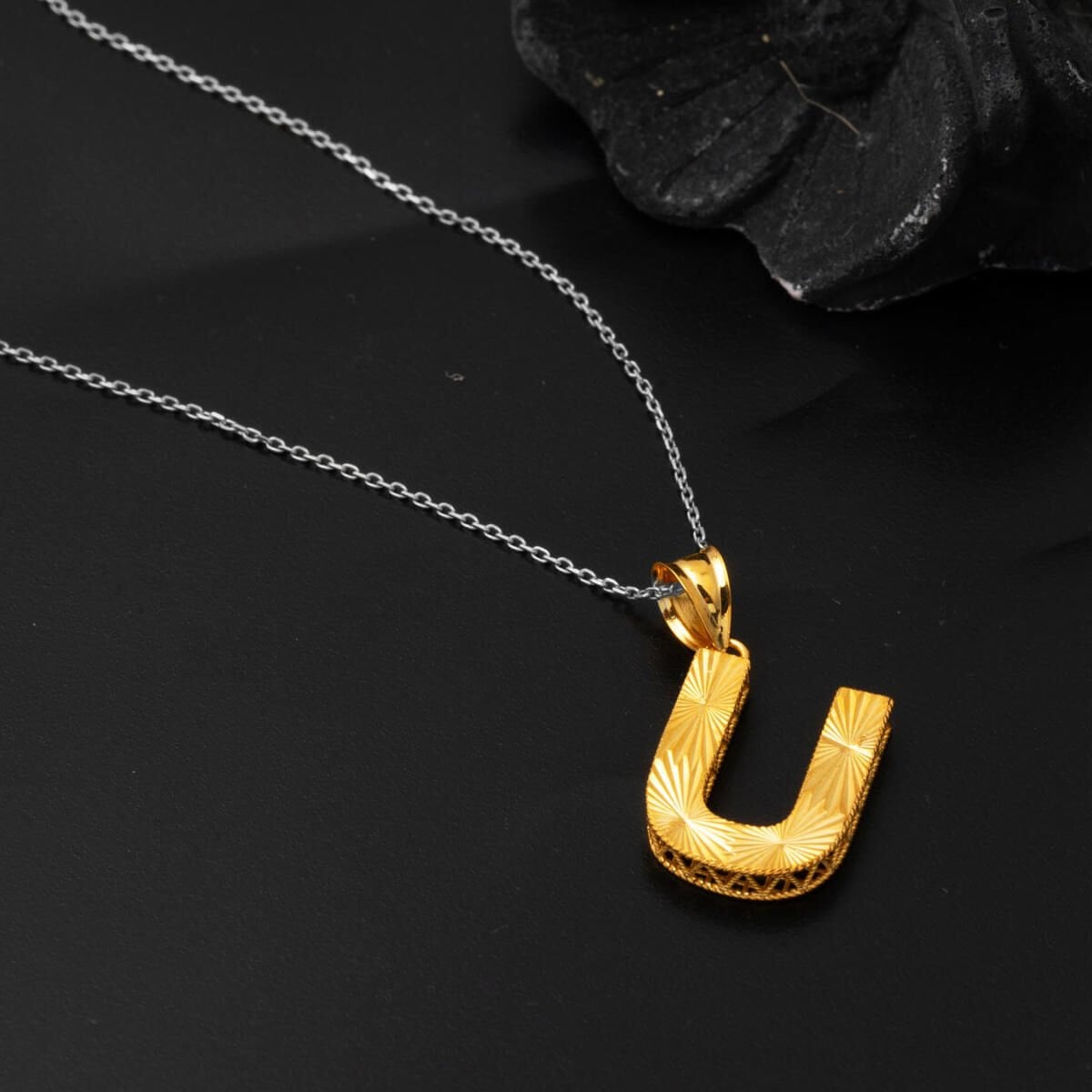 22K Yellow Gold Dimensional Initial U Pendant | Goldia.com