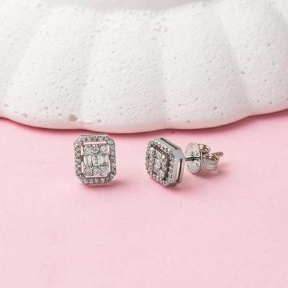14K White Gold 0.30 Ct Baguette Diamond Earrings