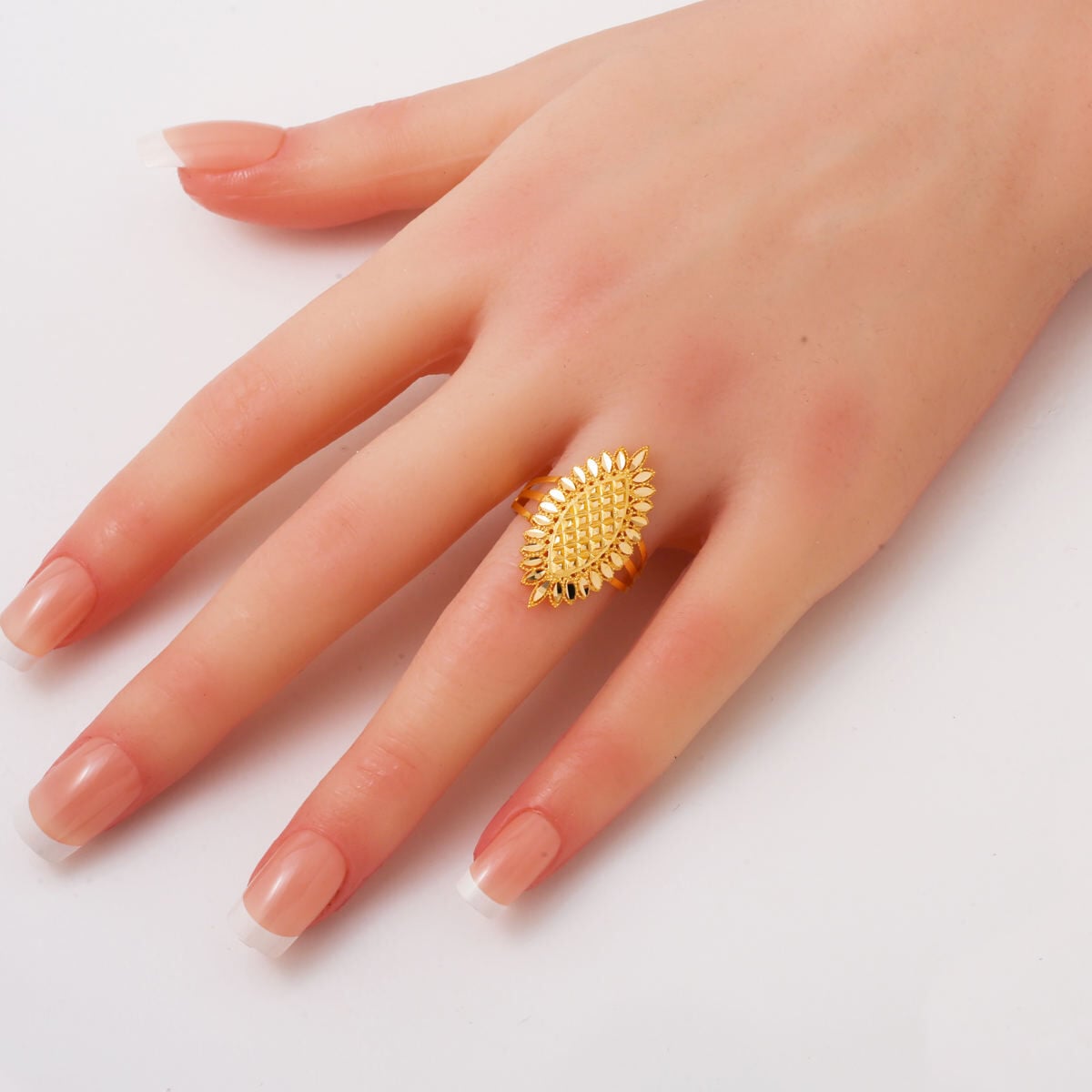 22K Yellow Gold Leaf Sparkle Marquise Ring