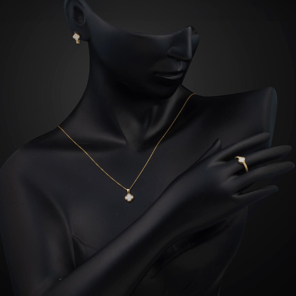 14K Yellow Gold Clover Minimalist Mother of Pearl Jewelry Set