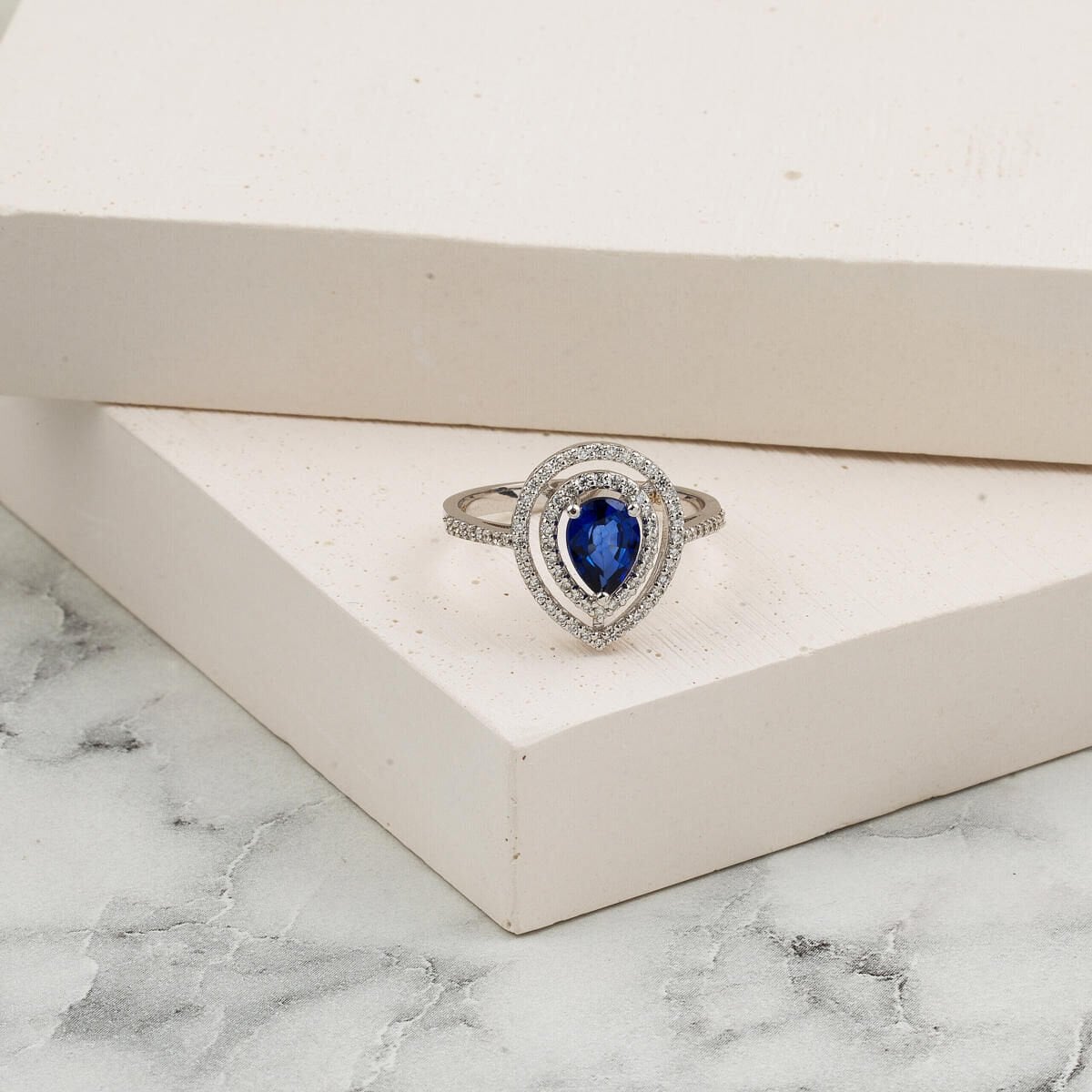 14K White Gold 1 Ct Sapphire 0.30 Ct Diamond Ring