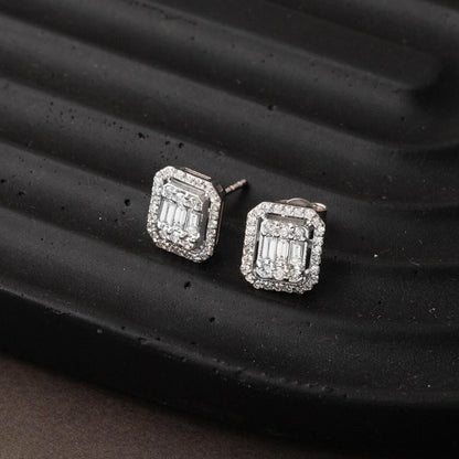 14K White Gold 0.70 Ct Baguette Diamond Earrings