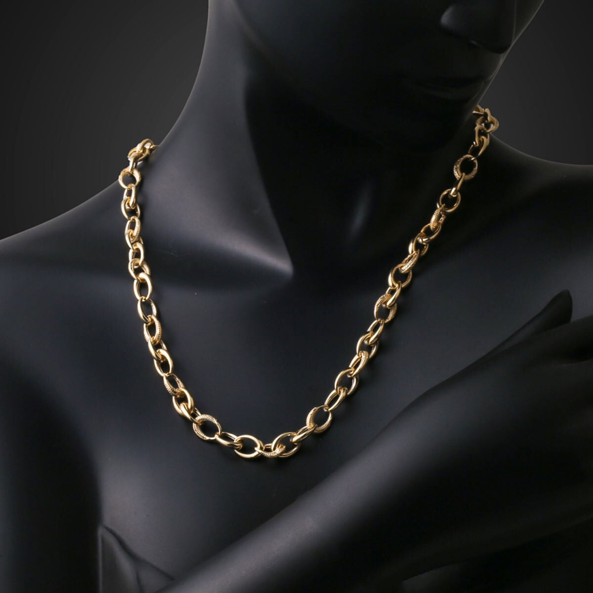 14K Yellow Gold Italian Hoop Chain Necklace