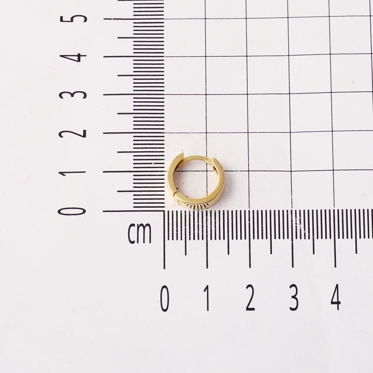 14K Yellow Gold High Polish Classic Hoop Earrings