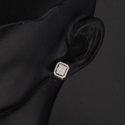 14K White Gold 0.30 Ct Baguette Diamond Earrings