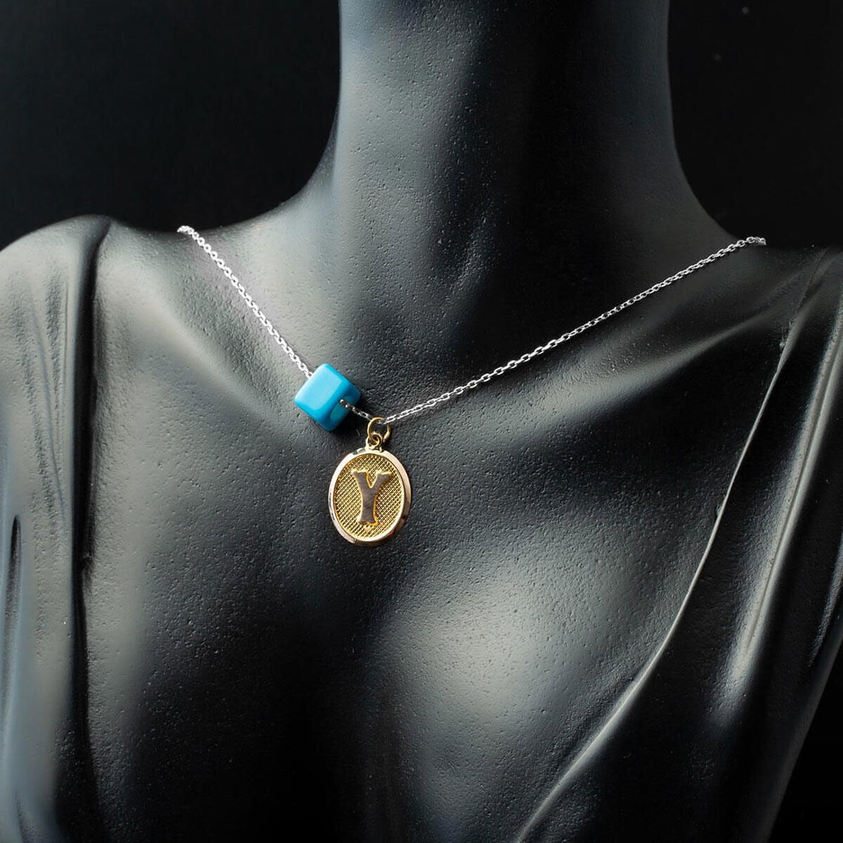 14K Yellow Gold Oval Initial Y Pendant