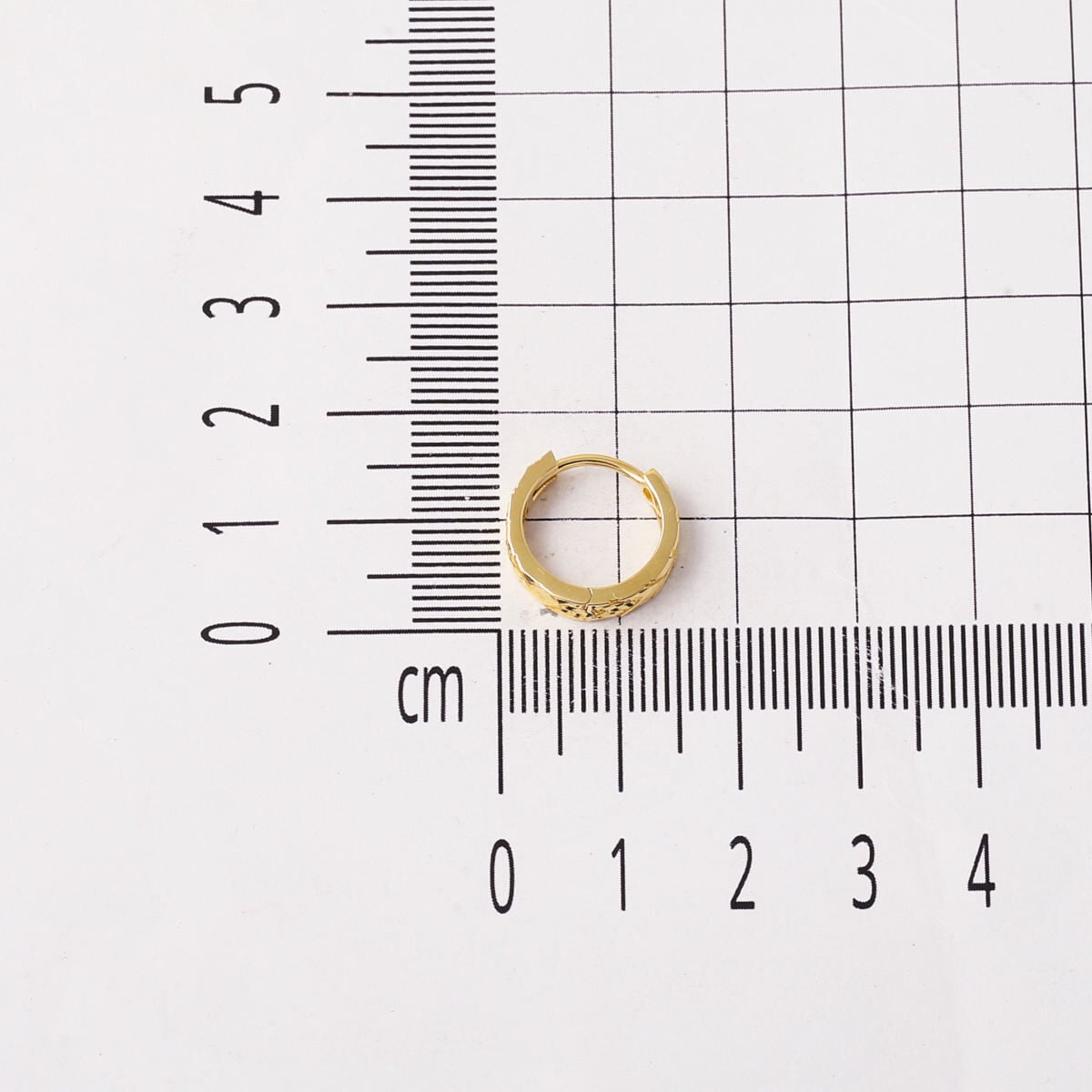 14K Yellow Gold Arrow Design Hoop Earrings