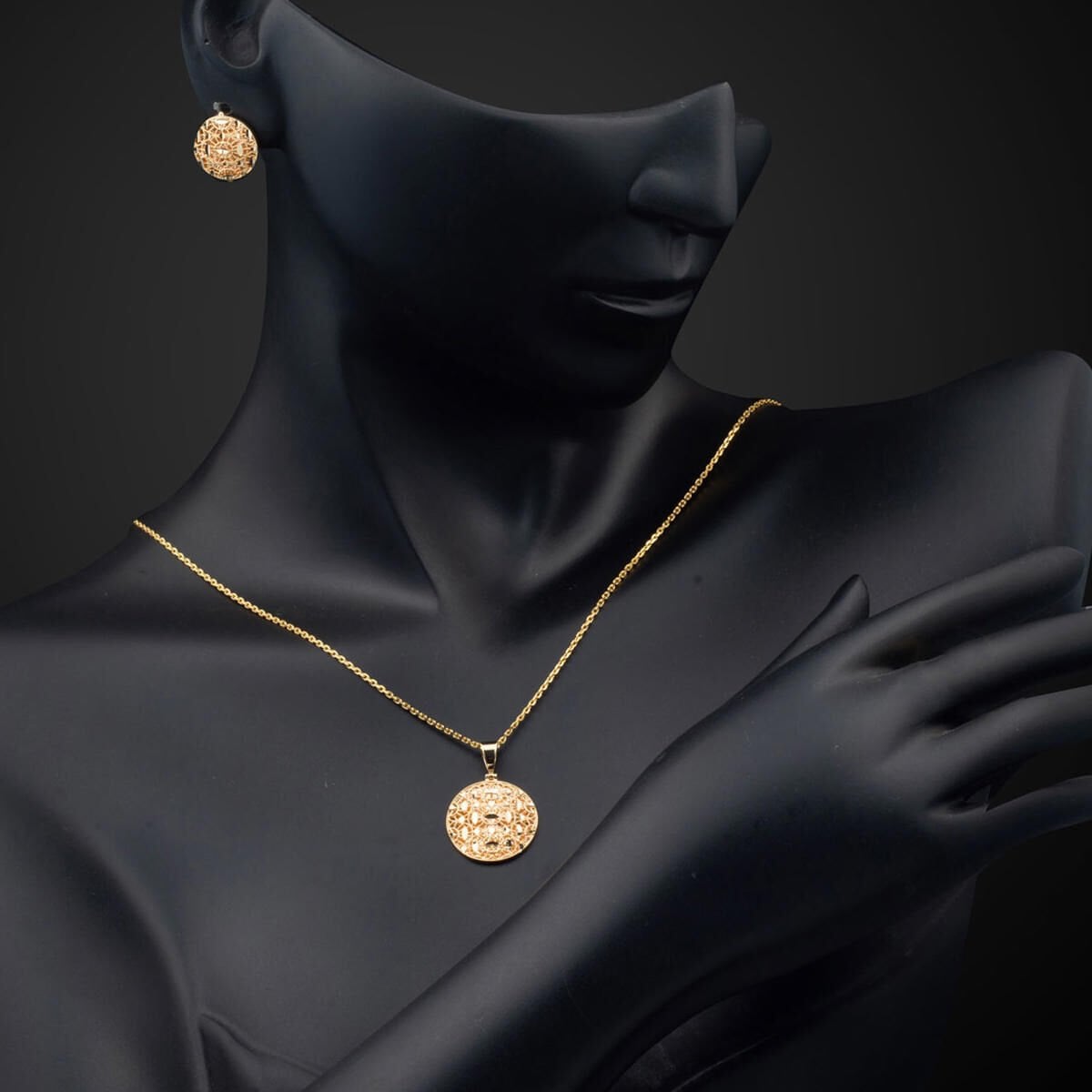 14K Yellow Gold Filigree Necklace and Earrings Jewelry Set