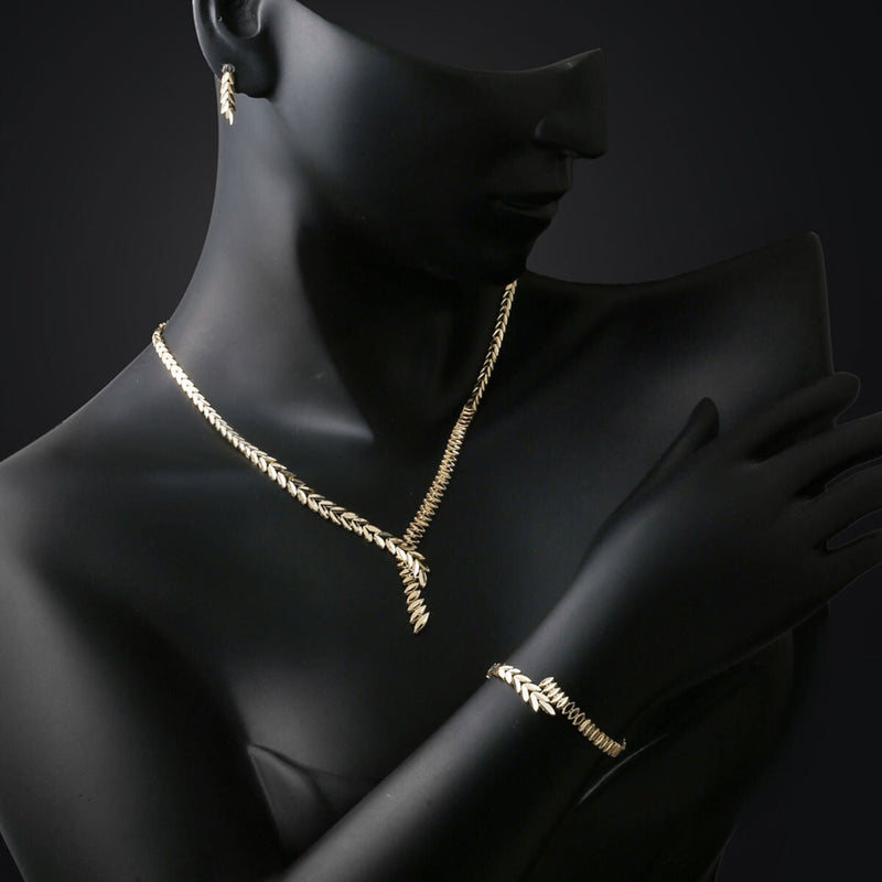 14K Yellow Gold Wheat Ajda Hand Engraved Wedding Set