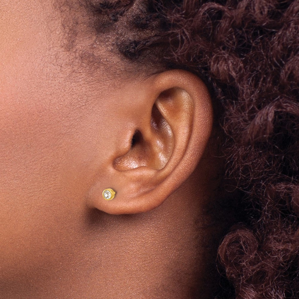 14K Yellow Gold Polished 4mm Crystal Bezel Post Earrings