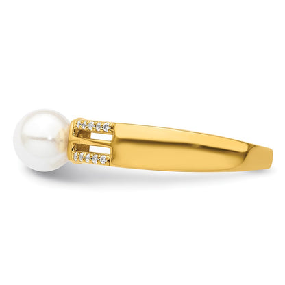 14K Yellow Gold Polished 1/15 carat Diamond and Freshwater Cultured Pearl Size 7 Ring