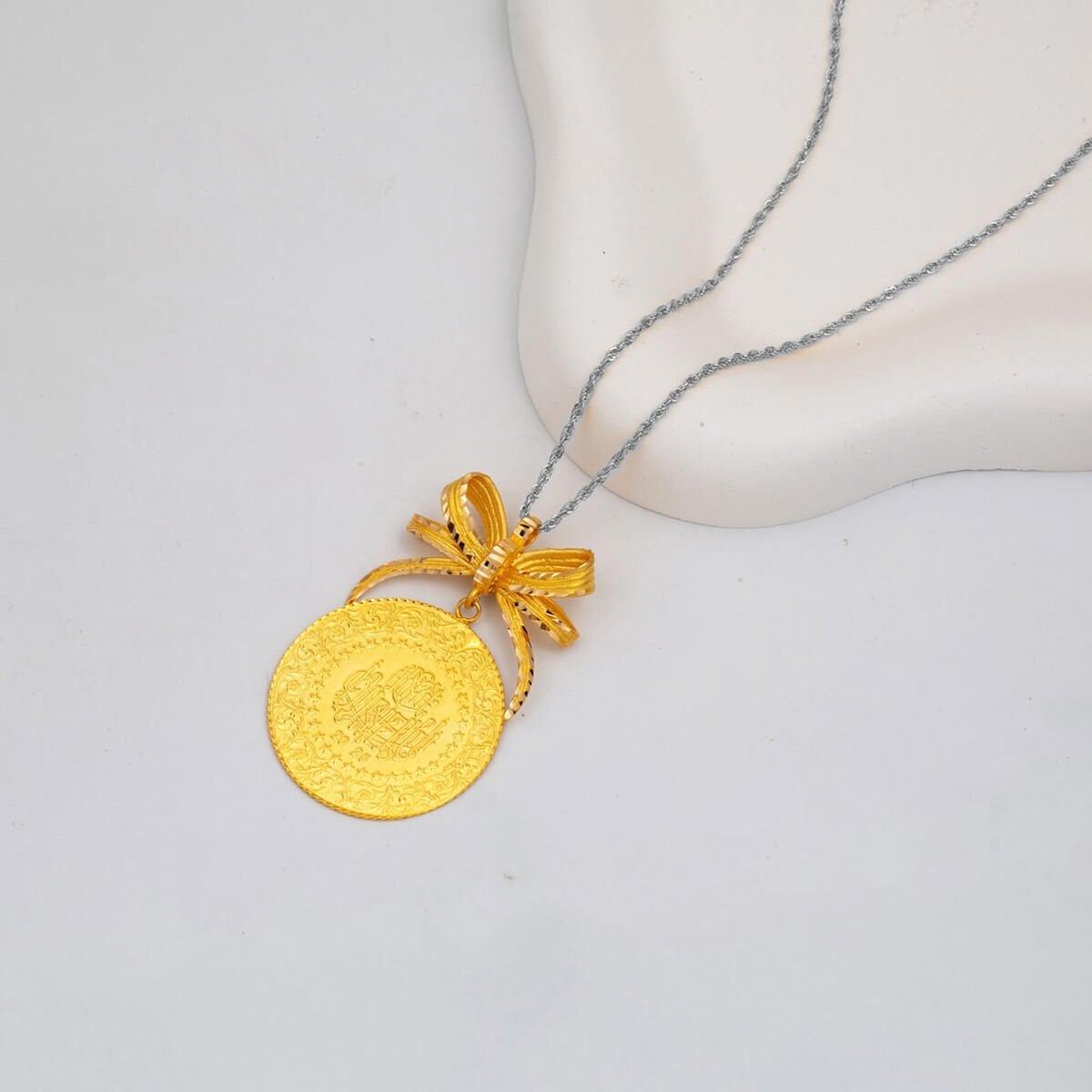 22K Yellow Gold Full Bow Pendant