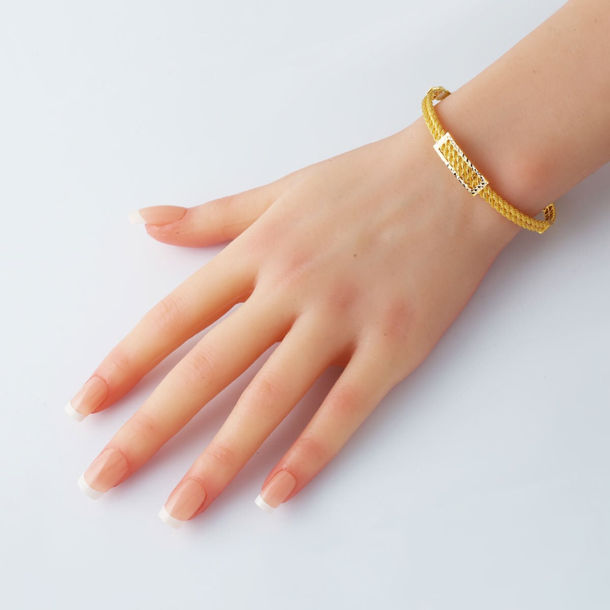 14K Yellow Gold Twisted Mesh Hinged Cuff Bangle