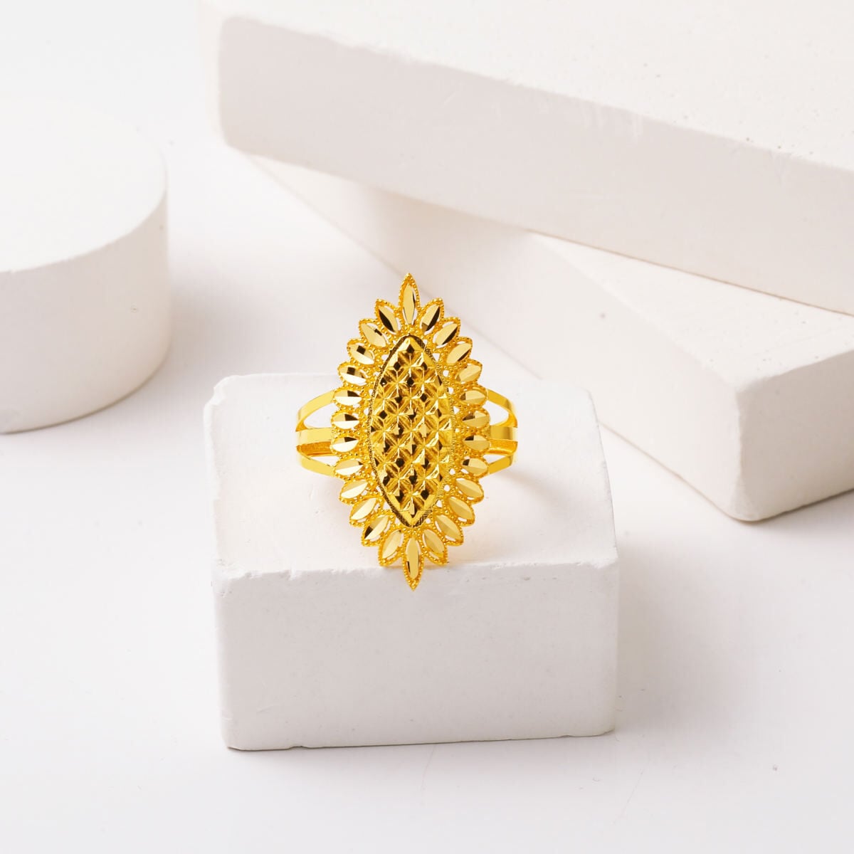 22K Yellow Gold Leaf Sparkle Marquise Ring