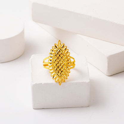 22K Yellow Gold Leaf Sparkle Marquise Ring