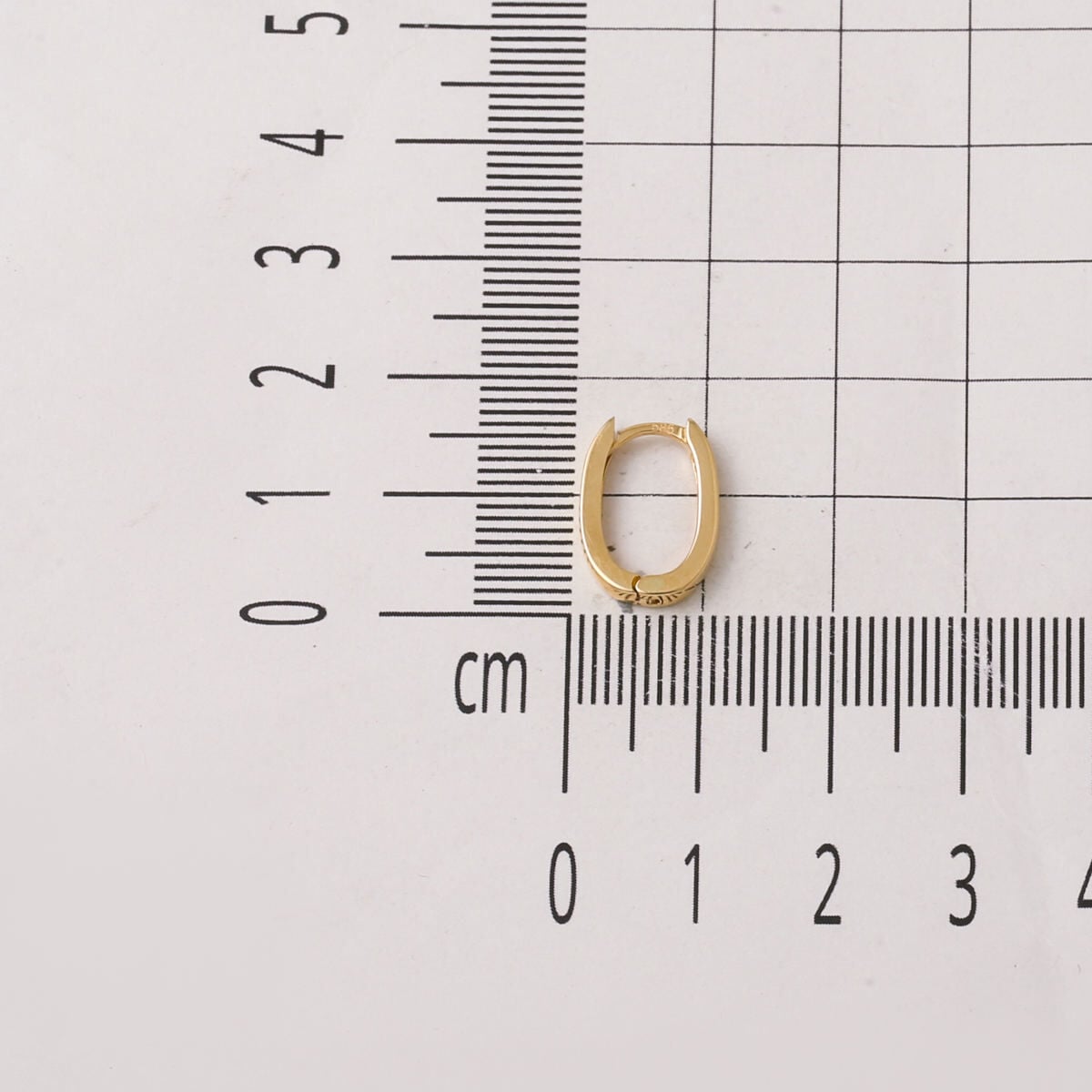 14K Yellow Gold Oval Minimalist Hoop Earrings