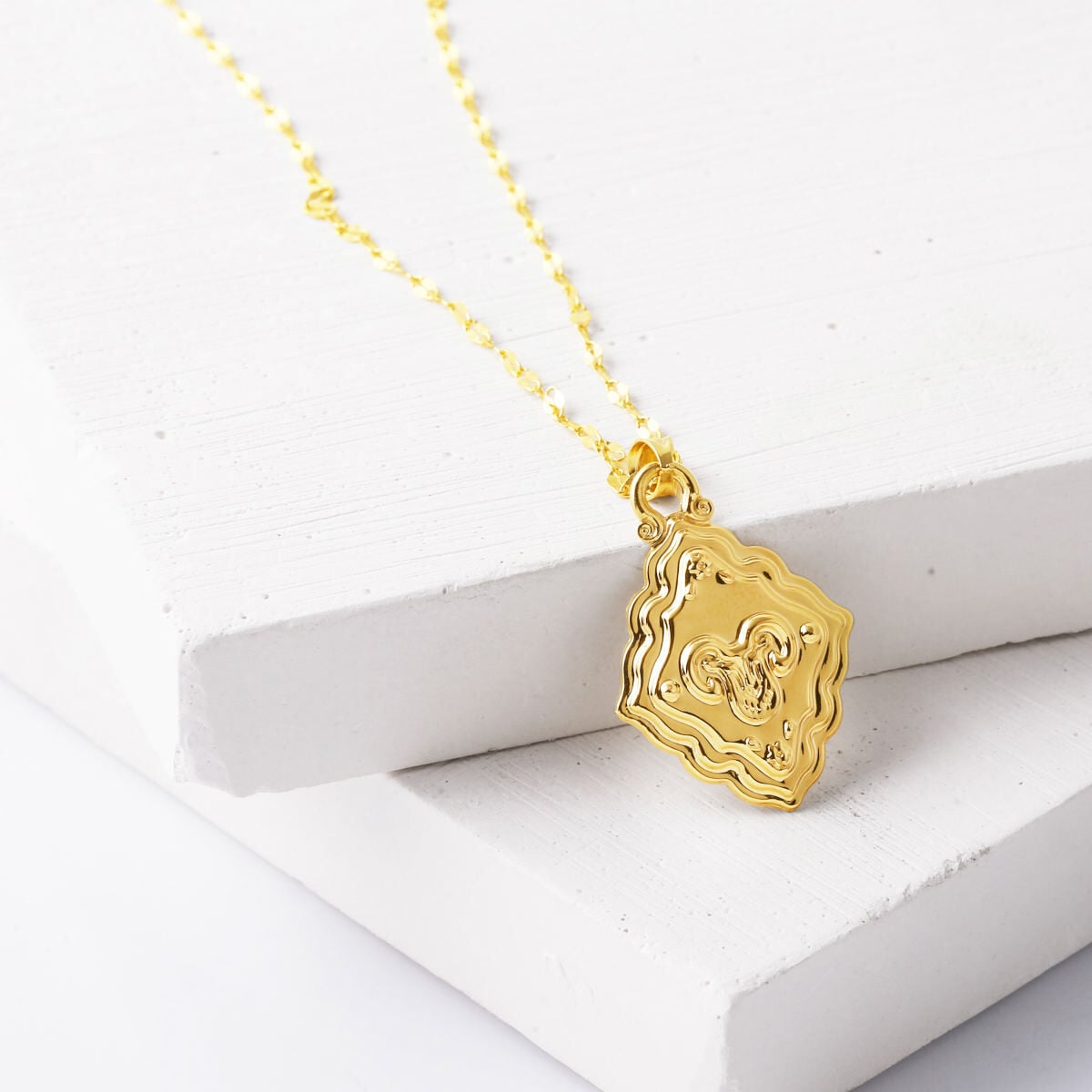 14K Yellow Gold Retro Aries Zodiac Necklace