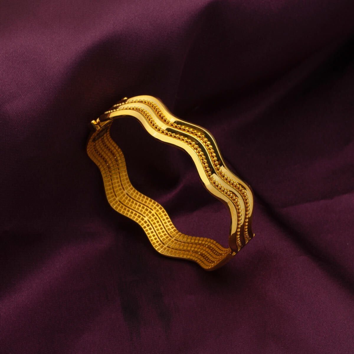 14K Yellow Gold Zigzag Ajda Hinged Cuff Bangle (15.75 g)