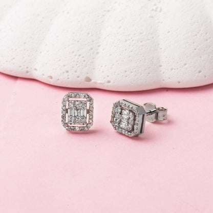 14K White Gold 0.50 Ct Baguette Diamond Earrings