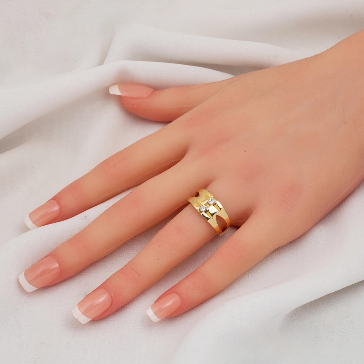 14K Yellow Gold Modern Women's Cubic Zirconia Ring