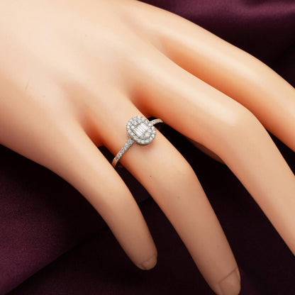 14K White Gold 0.40 Ct Baguette Diamond Ring