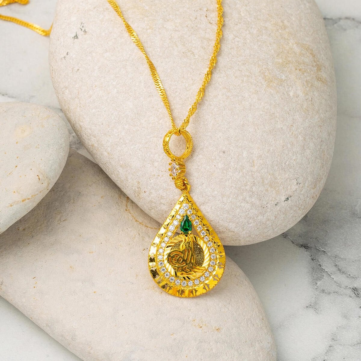 14K Yellow Gold Ottoman Tughra Cubic Zirconia Necklace (4.16 g)