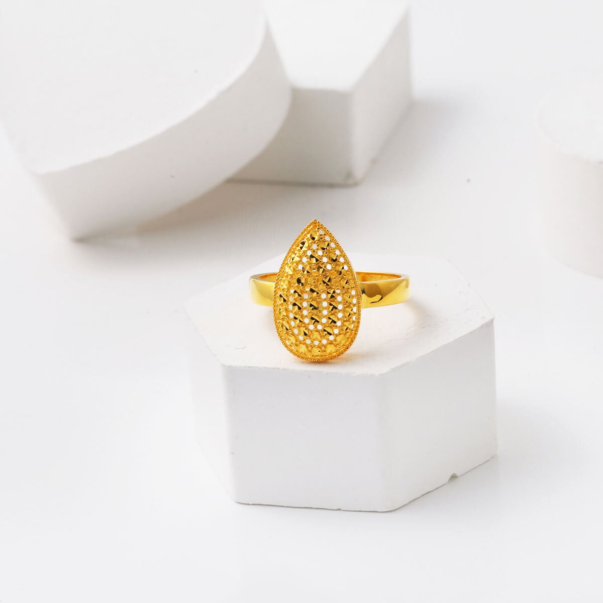 14K Yellow Gold Olive Teardrop Ring