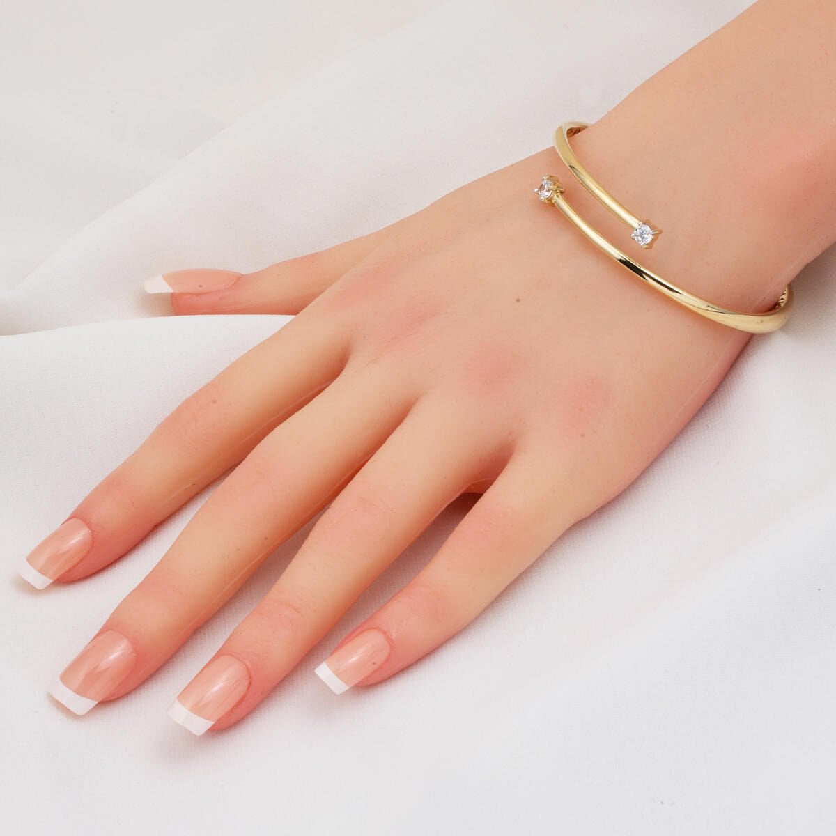 14K Yellow Gold Fashion Solitaire Cubic Zirconia Hinged Cuff Bangle