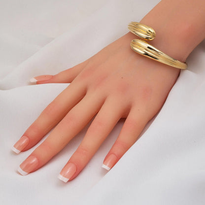 14K Yellow Gold Italian Design Hinged Cuff Bangle