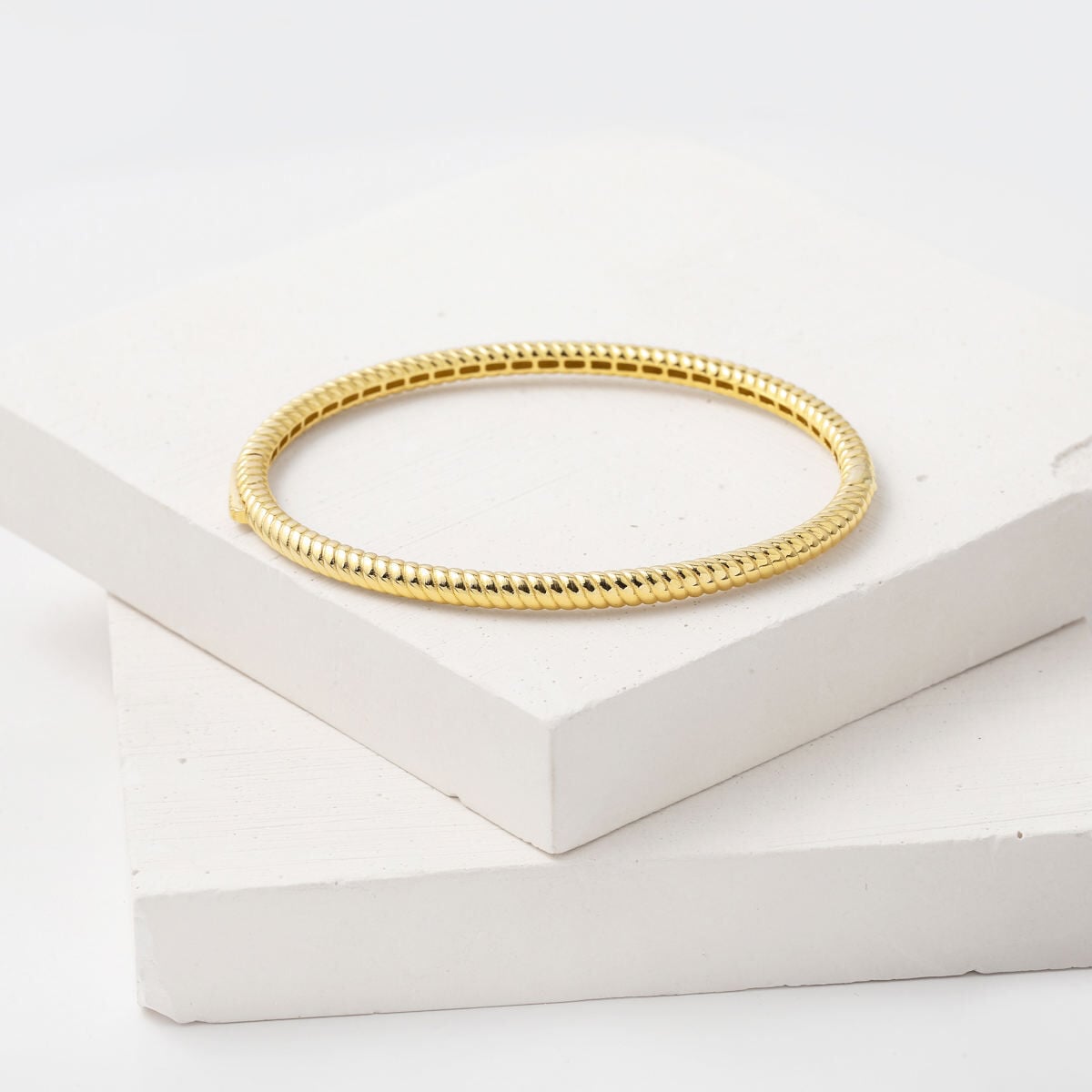 14K Yellow Gold Twisted Hinged Cuff Bangle