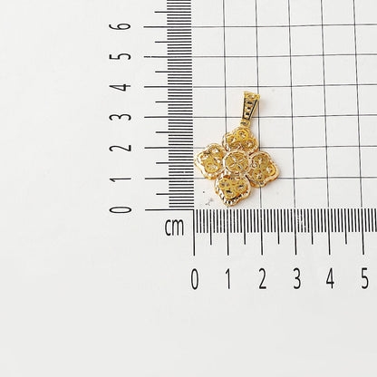 14K Yellow Gold Engraved Clover Pendant