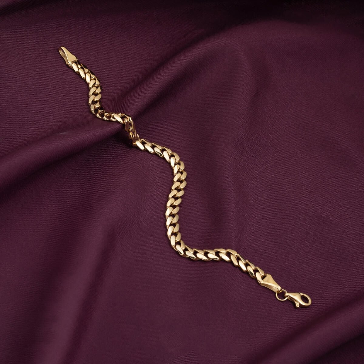 14K Yellow Gold Classic Curb Bracelet (4.51 g)