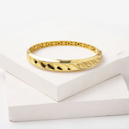 14K Yellow Gold Leaf Lock Hinged Cuff Bangle