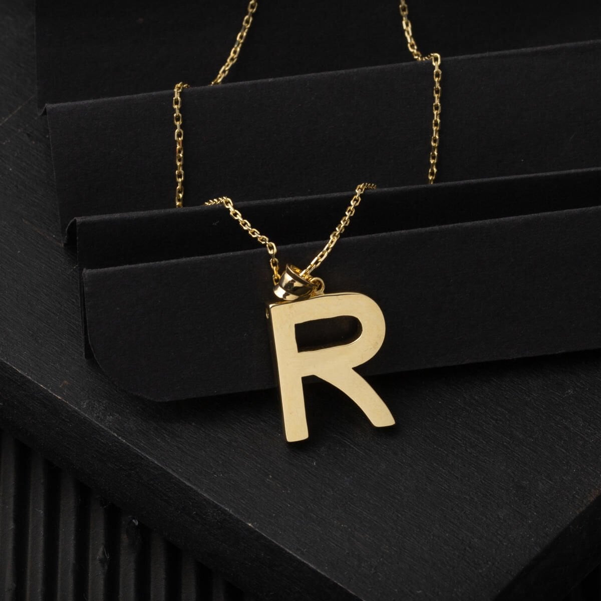 14K Yellow Gold Classic Initial R Necklace