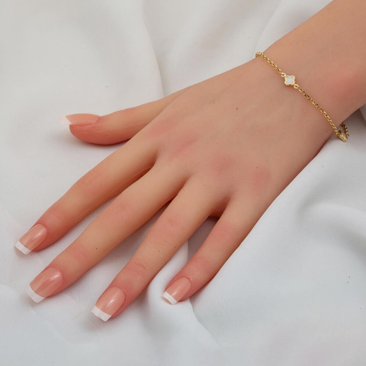 14K Yellow Gold White Clover Mother of Pearl Necklace Bracelet Set
