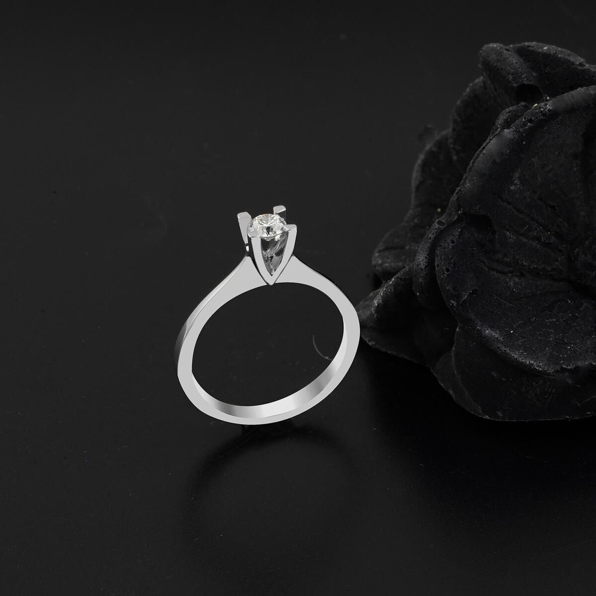 14K White Gold 0.28 Ct Solitaire Diamond Ring