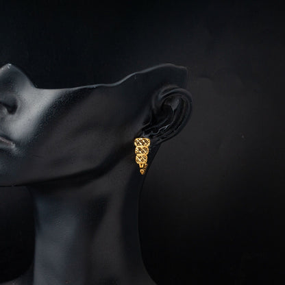 22K Yellow Gold Plasma Necklace and Earrings Set
