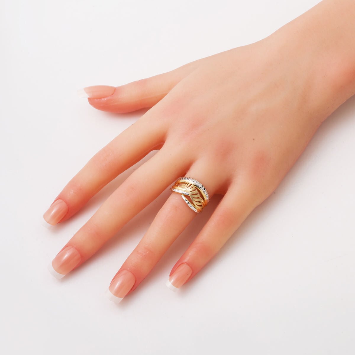14K Yellow Gold Ivy Shaped Ring
