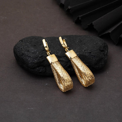 14K Yellow Gold Italian Dangle Earrings