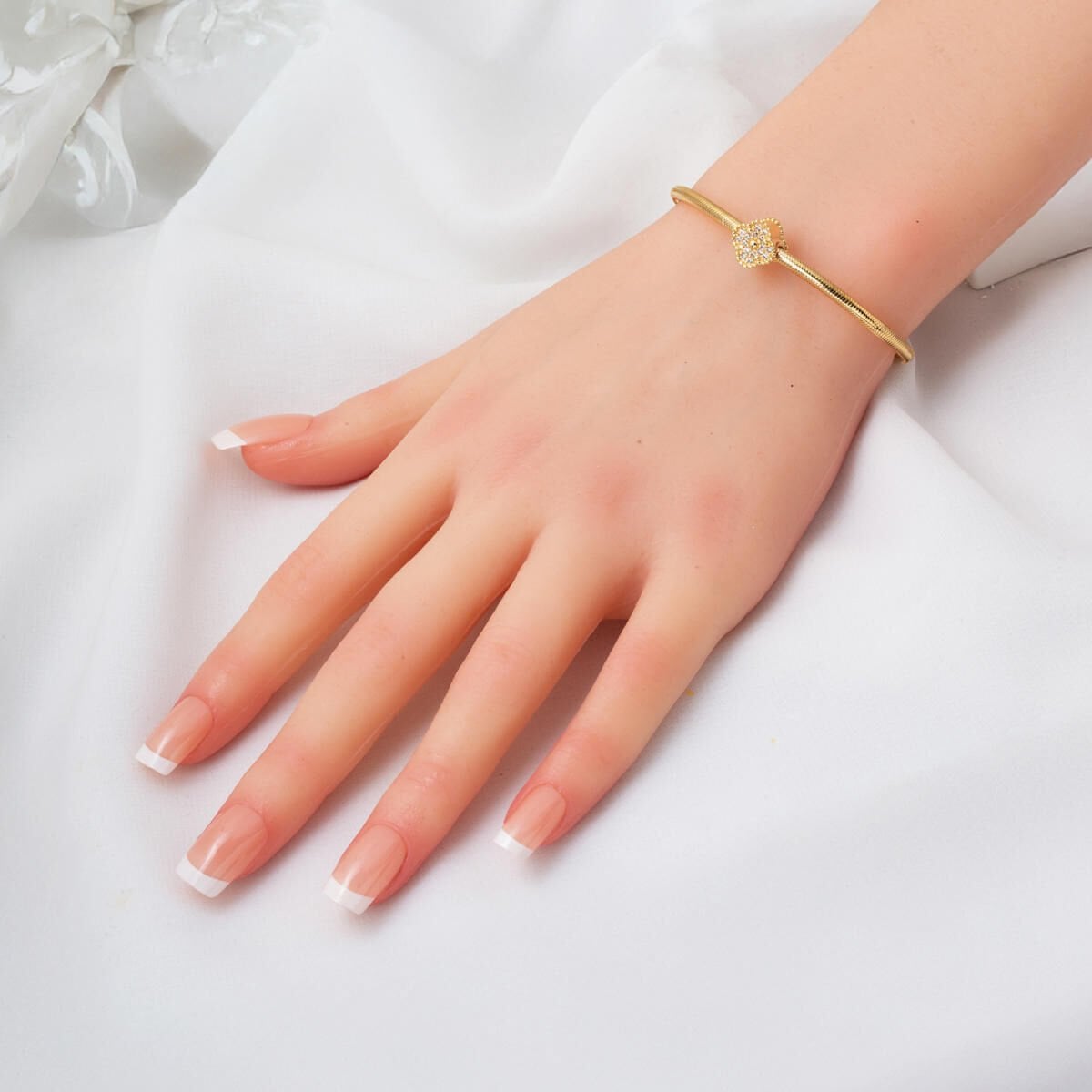14K Yellow Gold Clover Flexible Italian Cubic Zirconia ID Bracelet