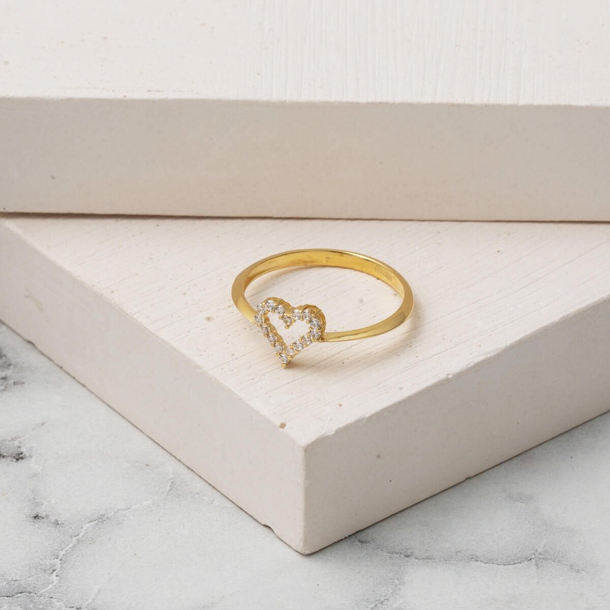 14K Yellow Gold Heart Minimalist Cubic Zirconia Ring