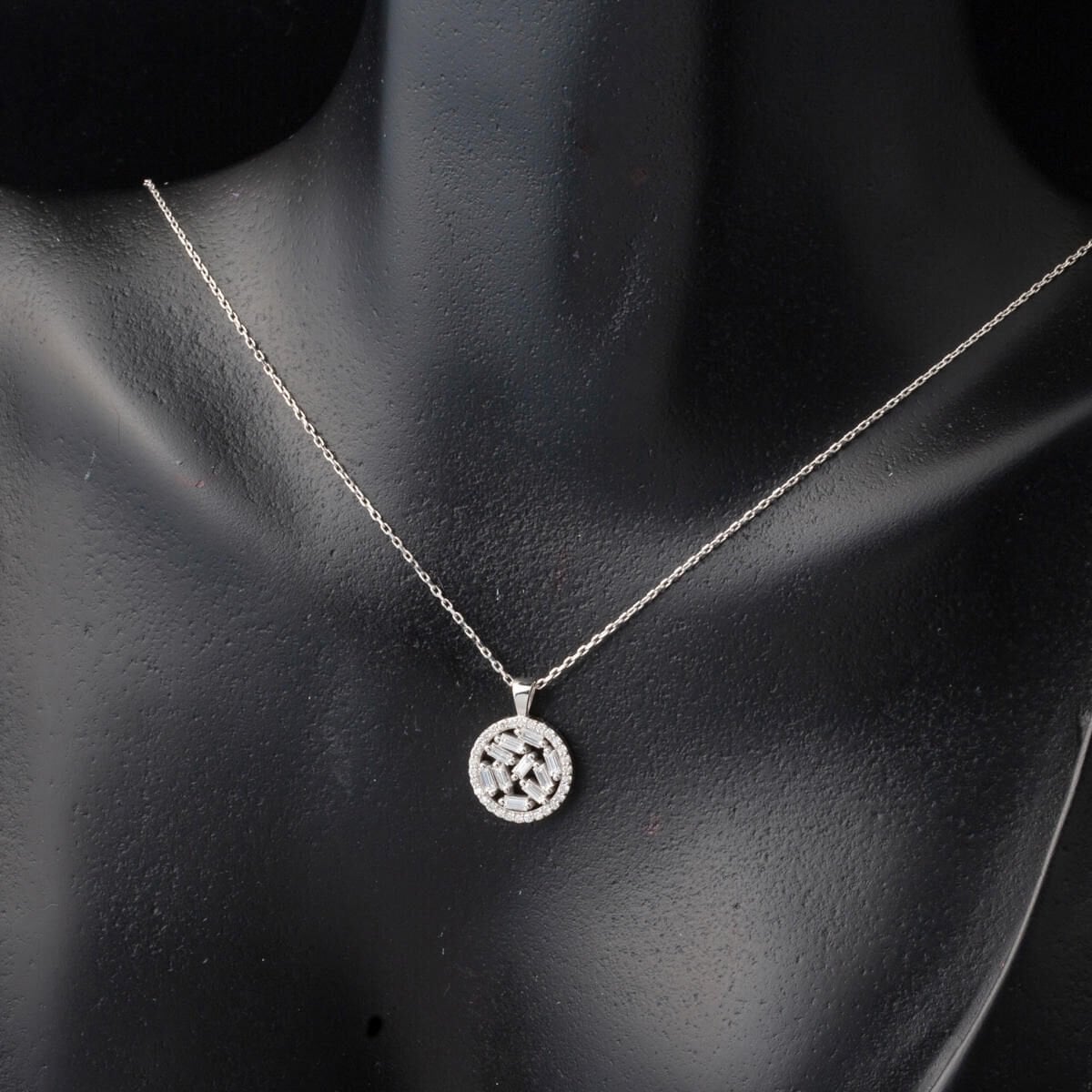 14K White Gold 0.35 Ct Baguette Diamond Necklace