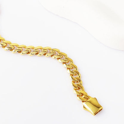 14K Yellow Gold Sparkling Curb Bracelet
